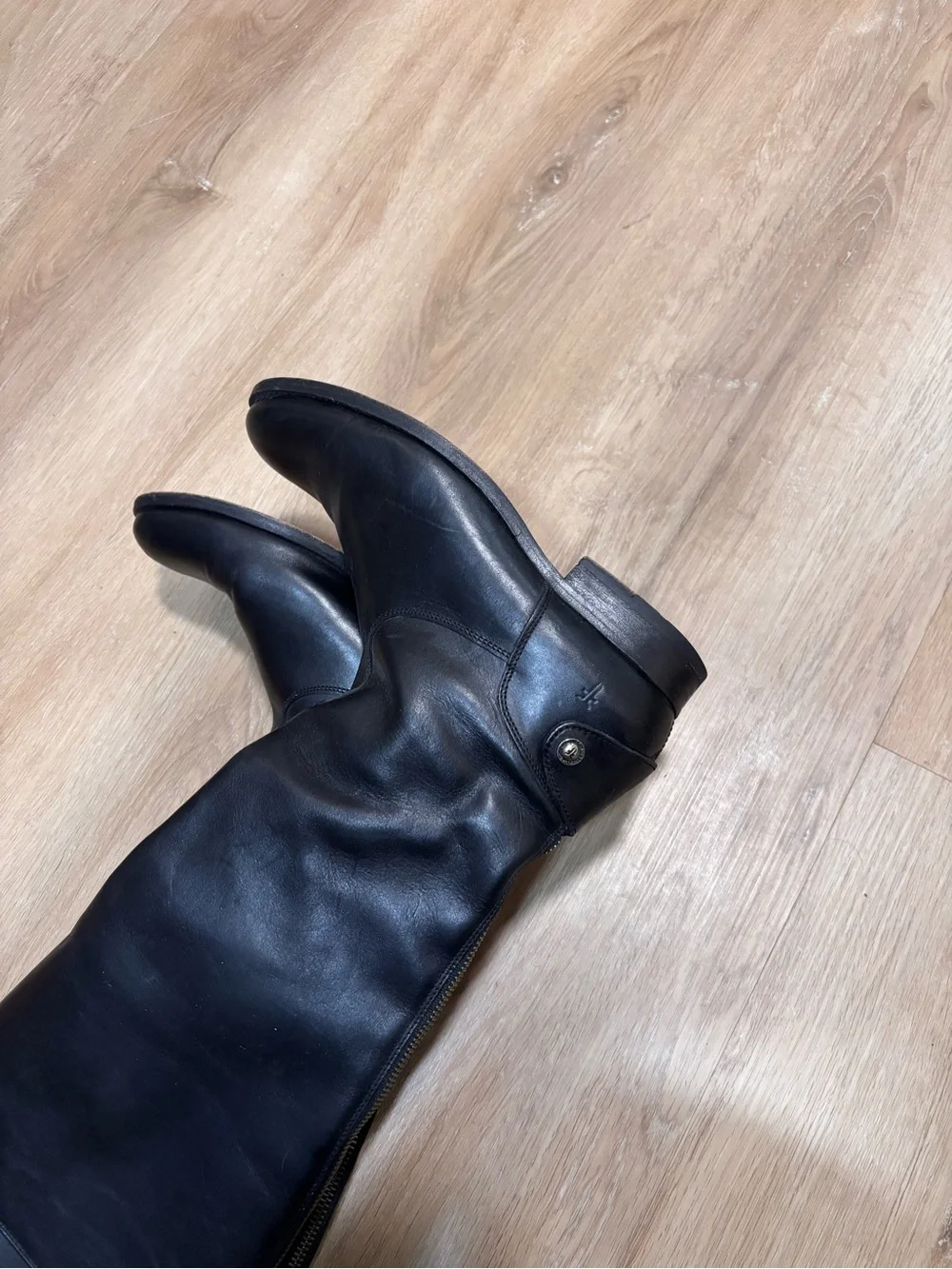 $388 Frye Women’s Melissa Black Leather Snap w/Zip Back Riding Boots -Size 8.5